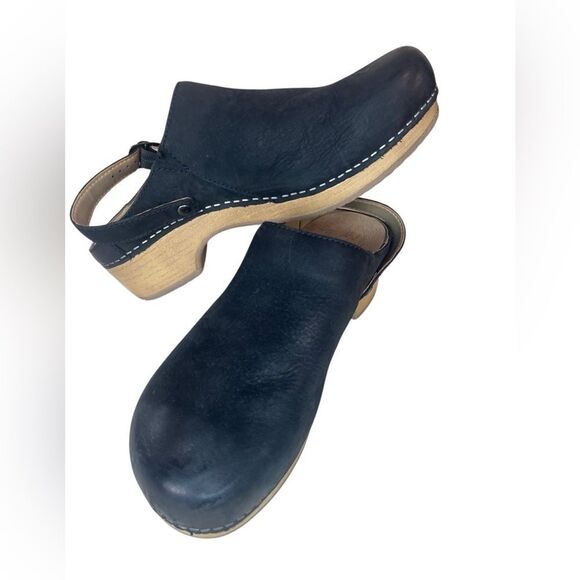 Dansko berry black burnished suede shoes Size 38 or 7.5-8 - Picture 10 of 10